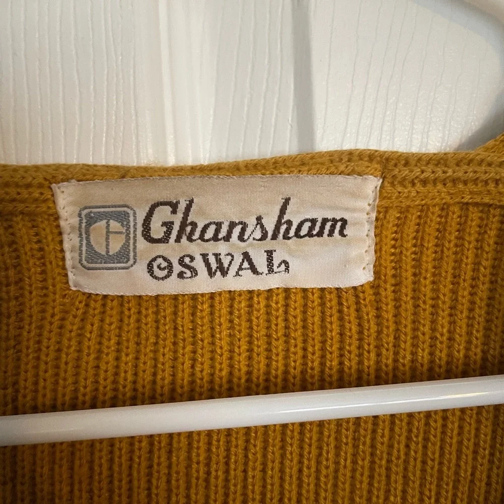 Ghansham Oswal Women's Scalloped Knit Cardigan in Mustard size M/L - Picture 6 of 7